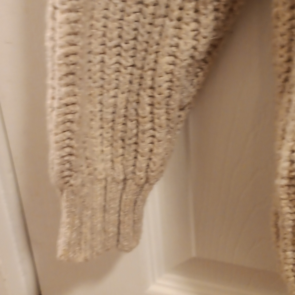 Universal Thread Sweater - Picture 2 of 7